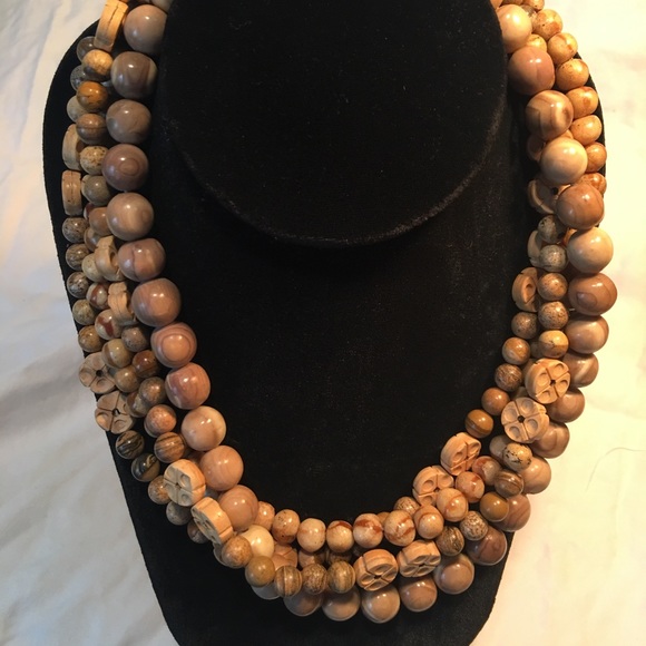 Necklace - Picture 1 of 3